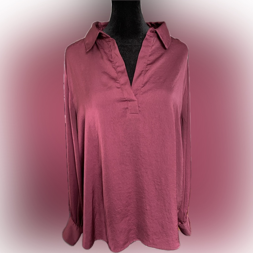 Banana Republic Satin Pullover Split Neck Blouse - Size Large - Picture 3 of 9